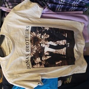 Jonas brothers t shirt